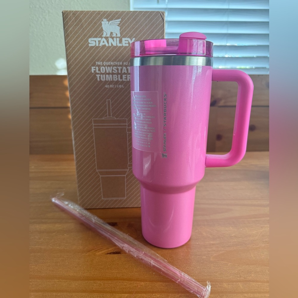 Stanely x Starbucks Winter Pink 40 oz Tumbler Viral Hard to Find